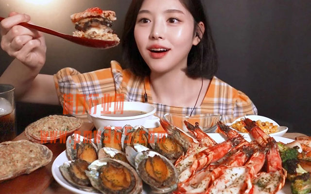 靠吃饭赚钱的项目，月入5W的偏门暴利职业-壹度创客网