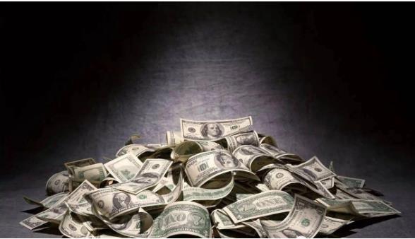 富人说:一年赚一百万很简单但普通人如何一年赚10万-壹度创客网
